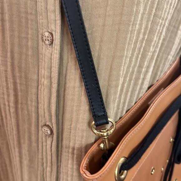 Clare V Delphine Bag with leather grommets and black leather strap. - Picture 4 of 16